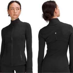 Never worn black lulu lemon define jacket. Size 12.